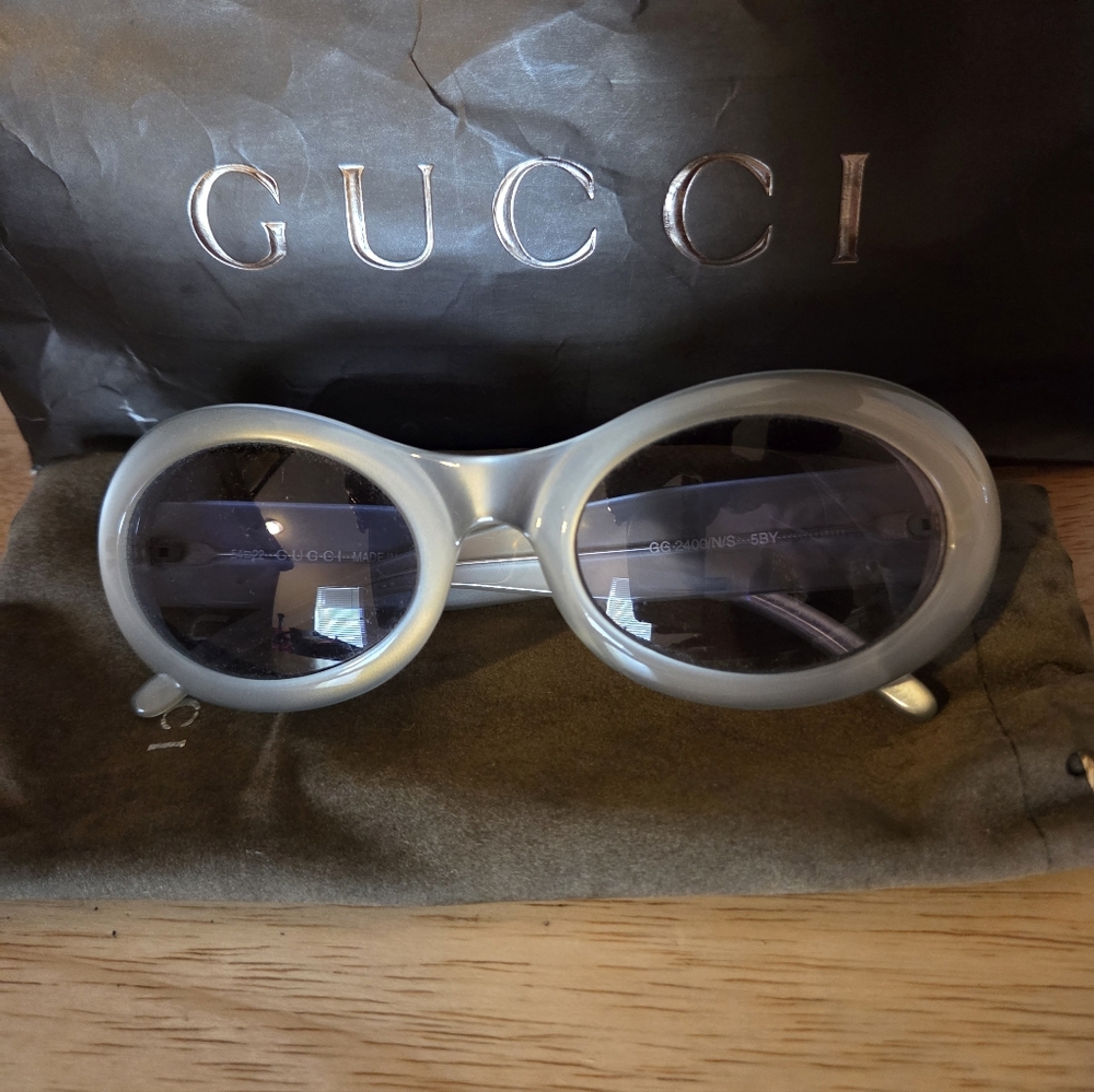 Gucci Vintage Women's Light Blue Sunglasses